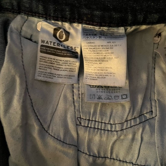 Levi’s 541 Jeans - Size 40x32 - Picture 3 of 6